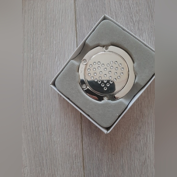 Purse hook for table - Picture 2 of 6